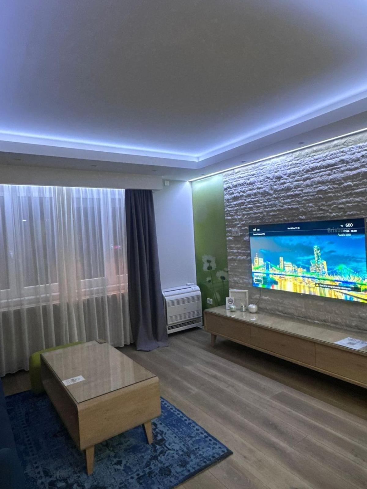 City Center Apartment Sarajevo Accross Bbi Shopping Mall エクステリア 写真